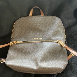 Micheal kors backpack